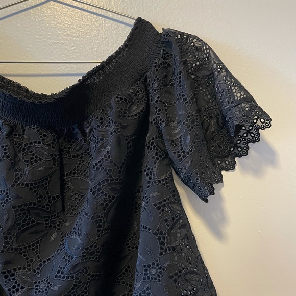 Karen Miller Black Off-Shoulder Crochet Top, Sz 2 - Picture 3 of 6